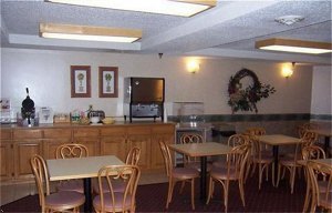 Americinn - Crookston, Mn