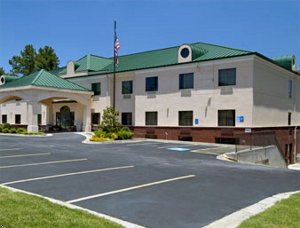 Baymont Inn & Suites - Marietta