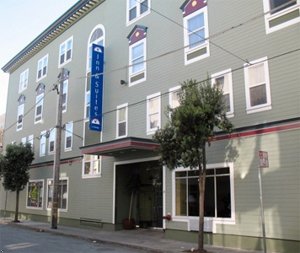 Americas Best Value Inn & Suites