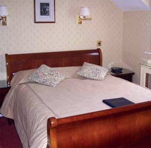 Best Western Rogerthorpe Manor Hotel