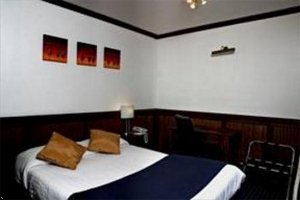 Comfort Hotel Enfield