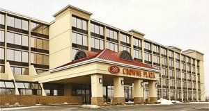 Crowne Plaza Hotel Cleveland Airport