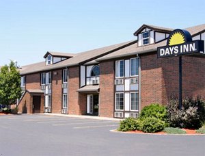 Newton - Days Inn