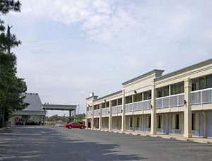 Fredericksburg - Days Inn North