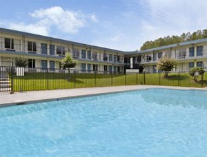 Petersburg-Days Inn Walthall/Colonial Heights/South Park Mall