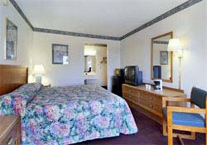 Days Inn Hotel & Suites