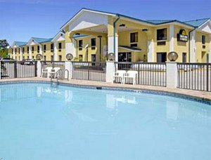 Panama City Days Inn Suites Tyndall Afb