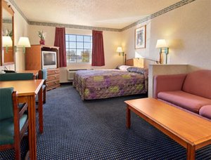 Guymon Days Inn & Suites