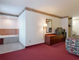 Days Inn And Suites - Loves Park