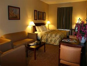 Days Inn & Suites Lakeland