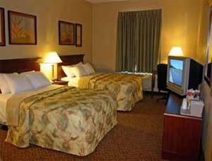 Days Inn & Suites Lakeland