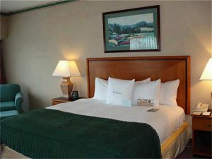 Doubletree Guest Suites Downers Grove