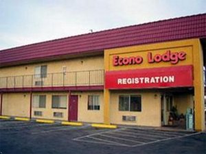 Econo Lodge At I-40