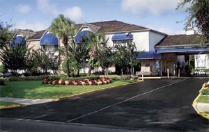 Econo Lodge Inn & Suites International Dr