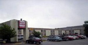 Econo Lodge Airport