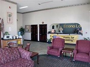 Econo Lodge & Suites