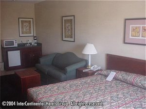 Holiday Inn Express Hotel & Suites Bedford In