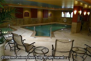 Holiday Inn Express Hotel & Suites Bloomington