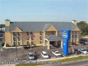 Holiday Inn Express Hotel & Suites Brownwood, Tx