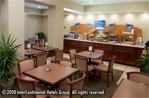 Holiday Inn Express Hotel & Suites Destin(Mid Bay Bridge), Fl