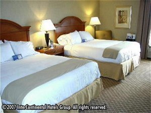 Holiday Inn Express Hotel & Suites Cedar Rapids-I-380 @ 33rd Ave,