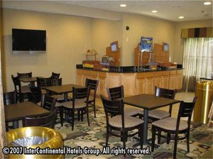 Holiday Inn Express Cleveland-Oakwood Village, Oh