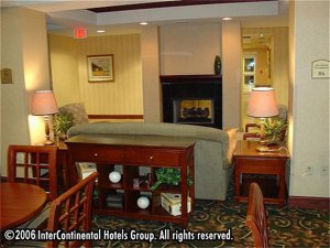 Holiday Inn Express Hotel & Suites Urbana-Champaign (U Of I Area)