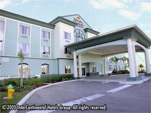 Holiday Inn Express Hotel & Suites Cocoa, Fl