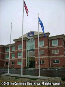 Holiday Inn Express Hotel & Suites Bellevue-Newport On The Levee