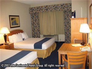 Holiday Inn Express Hotel & Suites Dallas-Addison