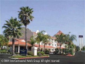 Holiday Inn Express Hotel & Suites San Diego-Escondido, Ca