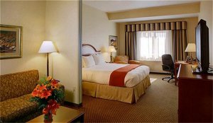 Holiday Inn Express Hotel & Suites Fairbanks