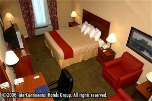 Holiday Inn Express Hotel & Suites Salado