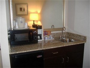 Holiday Inn Express Hotel & Suites Kendall East-Miami