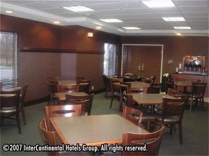 Holiday Inn Express Fort Wayne-East (New Haven), I