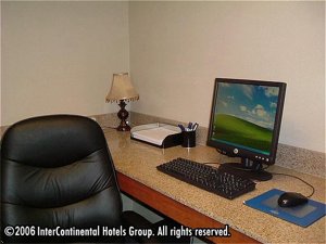 Holiday Inn Express Hotel & Suites Pharr