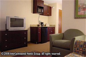 Holiday Inn Express Hotel & Suites Petersburg-Fort Lee