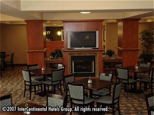 Holiday Inn Express Hotel & Suites Marysville