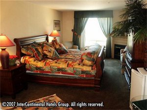 Holiday Inn Express Hotel & Suites Salmon Arm, Bc