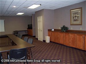 Holiday Inn Express Hotel & Suites Sanford, Nc