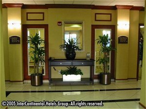 Holiday Inn Express Hotel & Suites Tampa-Fairgrounds-Casino