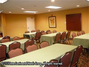 Holiday Inn Express Hotel & Suites Vandalia