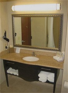 Holiday Inn Express Hotel & Suites Vernon College Area (Hwy 287)