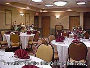 Holiday Inn Express Hotel & Suites Woonsocket, Ri