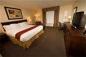 Holiday Inn Express Hotel & Suites Slave Lake