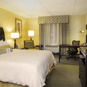 Hilton Garden Inn Hampton Coliseum Central