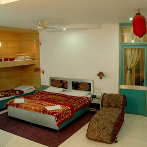 Hotel Sri Nanak Continental