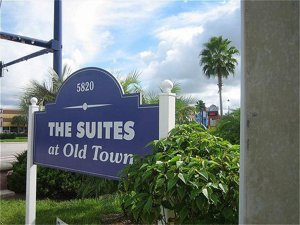 Suites At Old Town