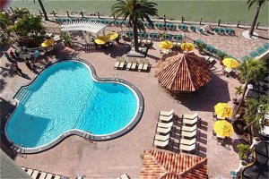 Holiday Inn Hotel & Suites Clearwater Beach