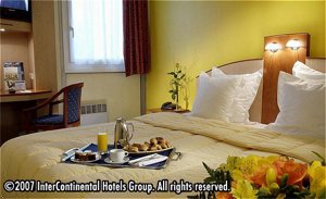 Holiday Inn Garden Court Paris-St.Quentin En Yvelines